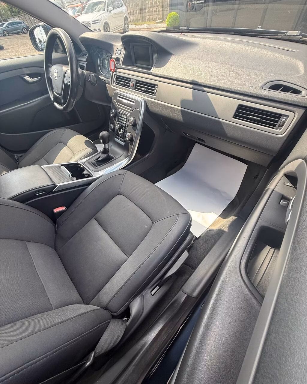 Volvo V70 фото 12