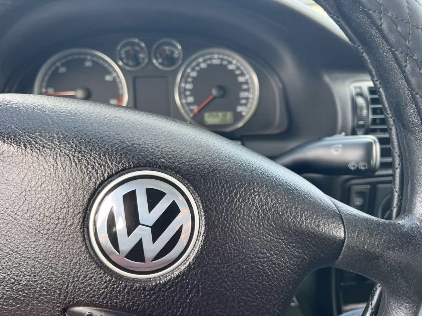 Volkswagen Passat фото 18