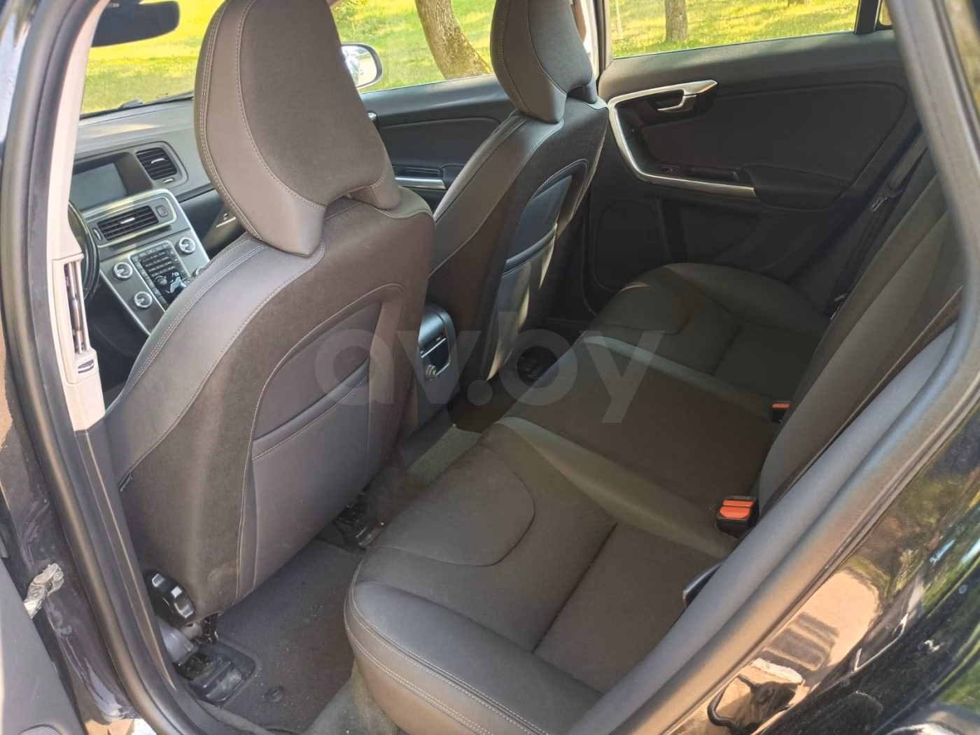 Volvo V60 фото 3