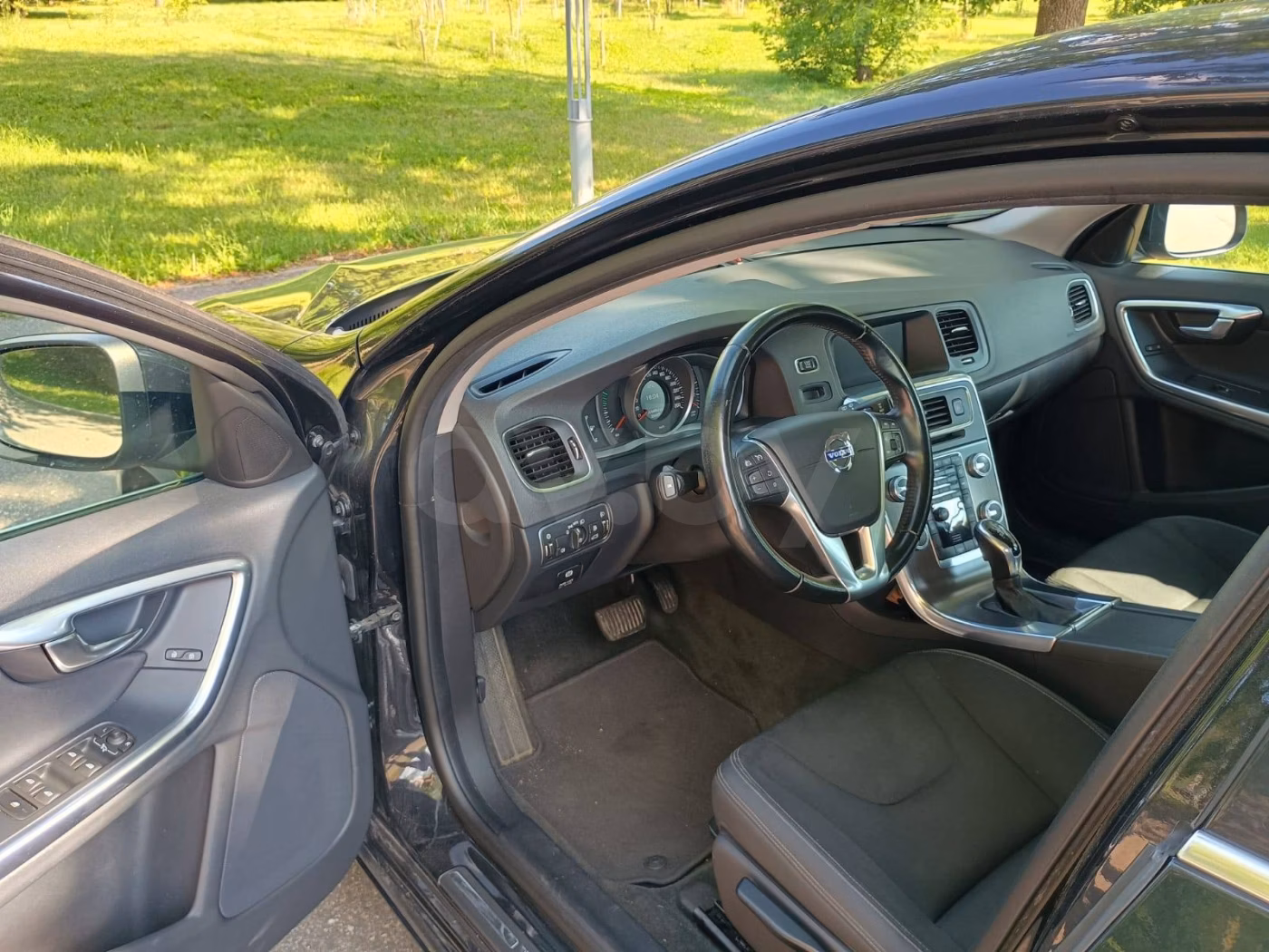Volvo V60 фото 11