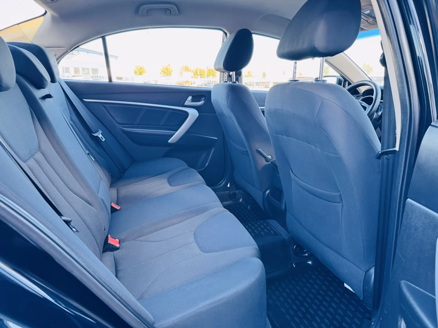 Geely Emgrand фото 7