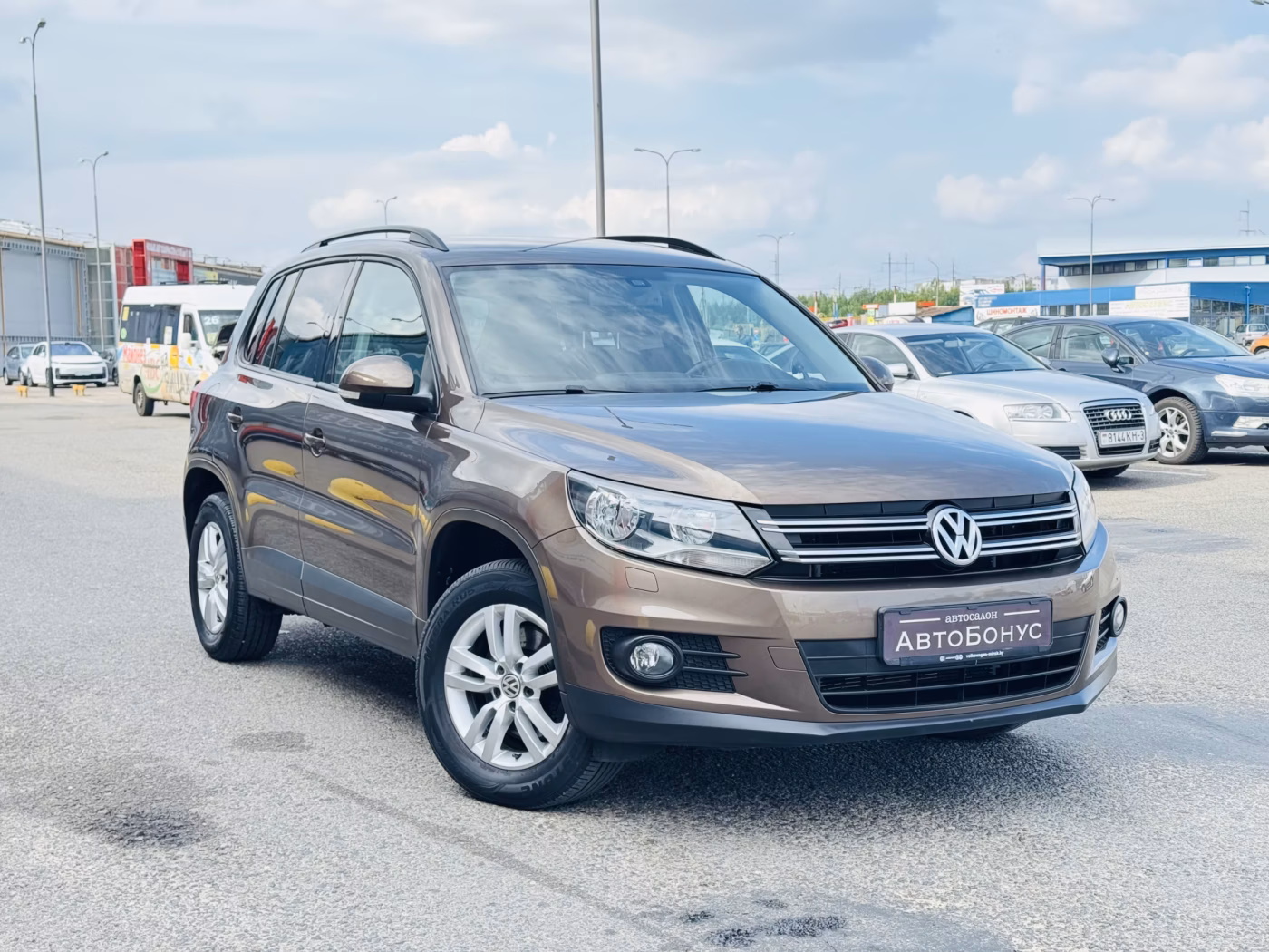 Volkswagen Tiguan фото 3