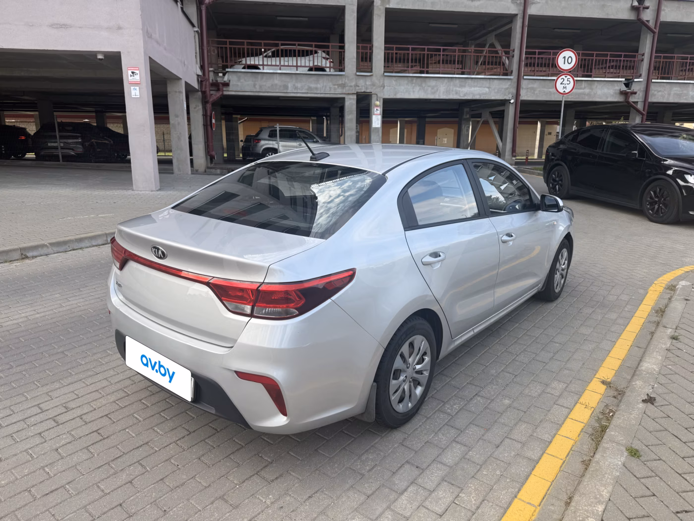 Kia Rio фото 6