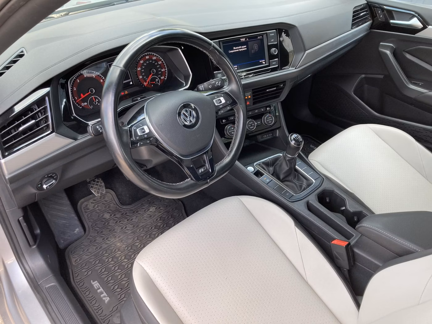Volkswagen Jetta фото 13