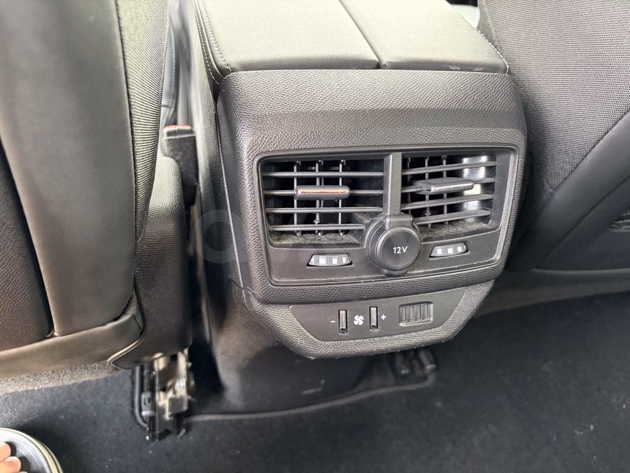 Peugeot 5008 фото 9