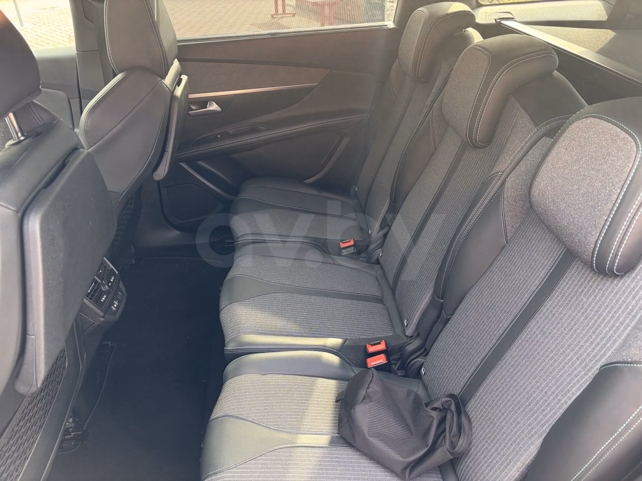 Peugeot 5008 фото 10