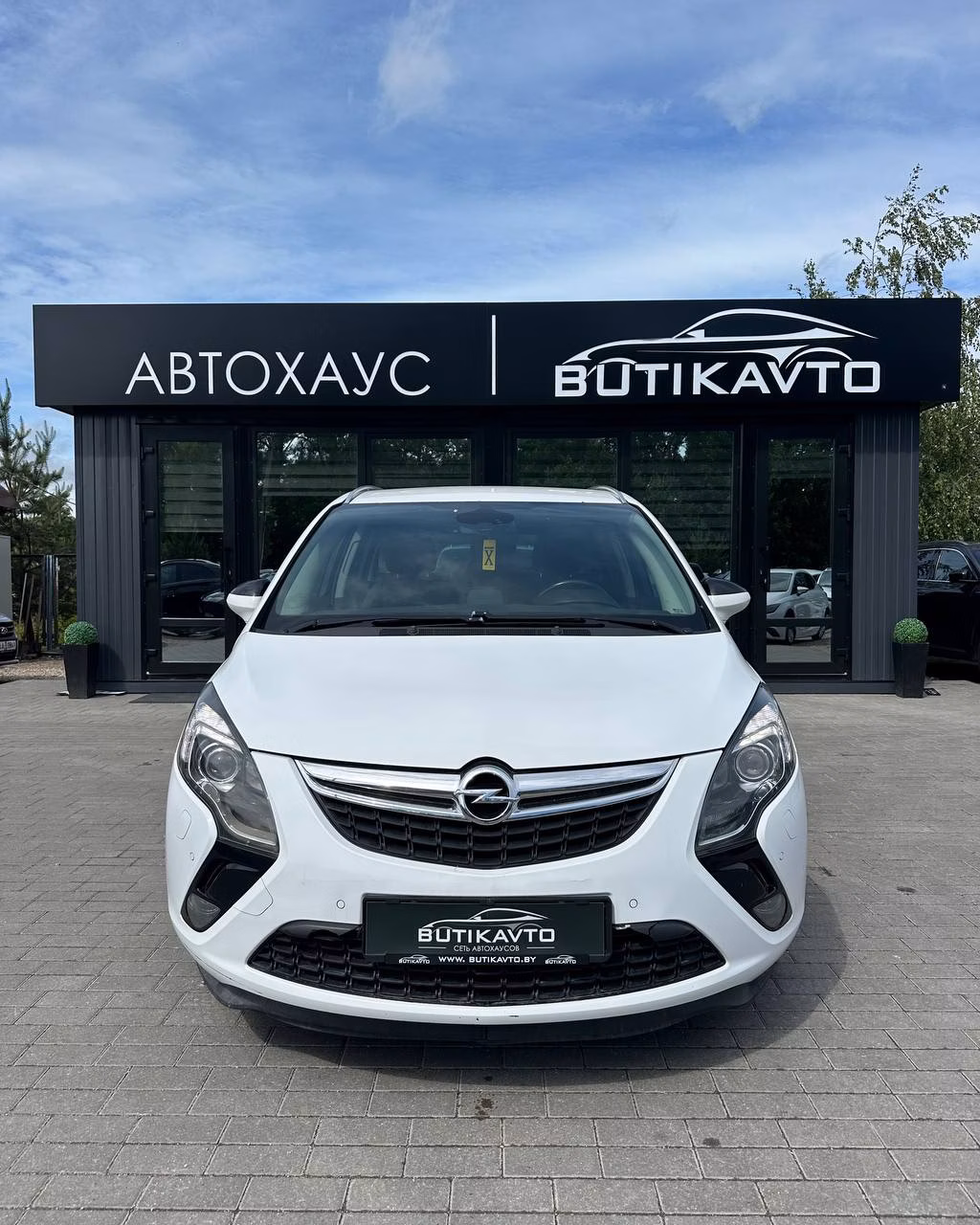 Opel Zafira фото 2