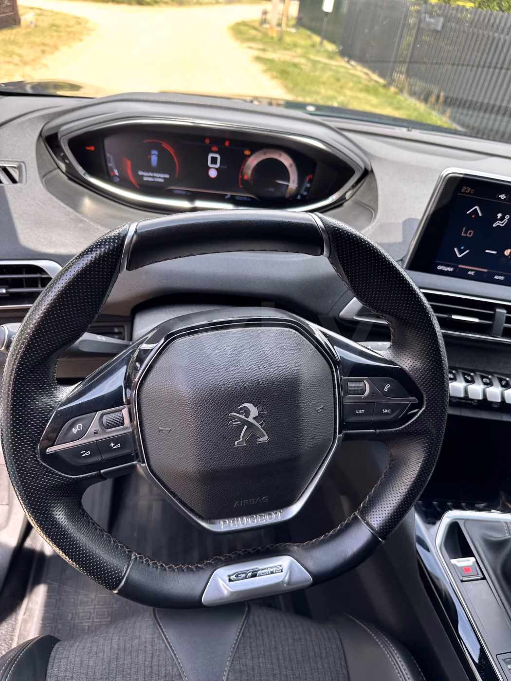 Peugeot 5008 фото 5