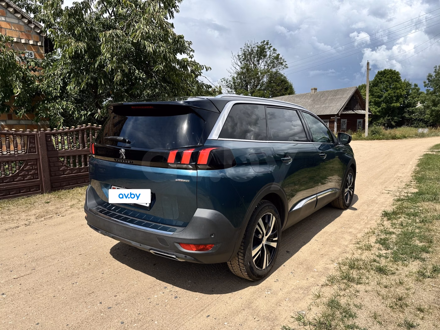 Peugeot 5008 фото 12