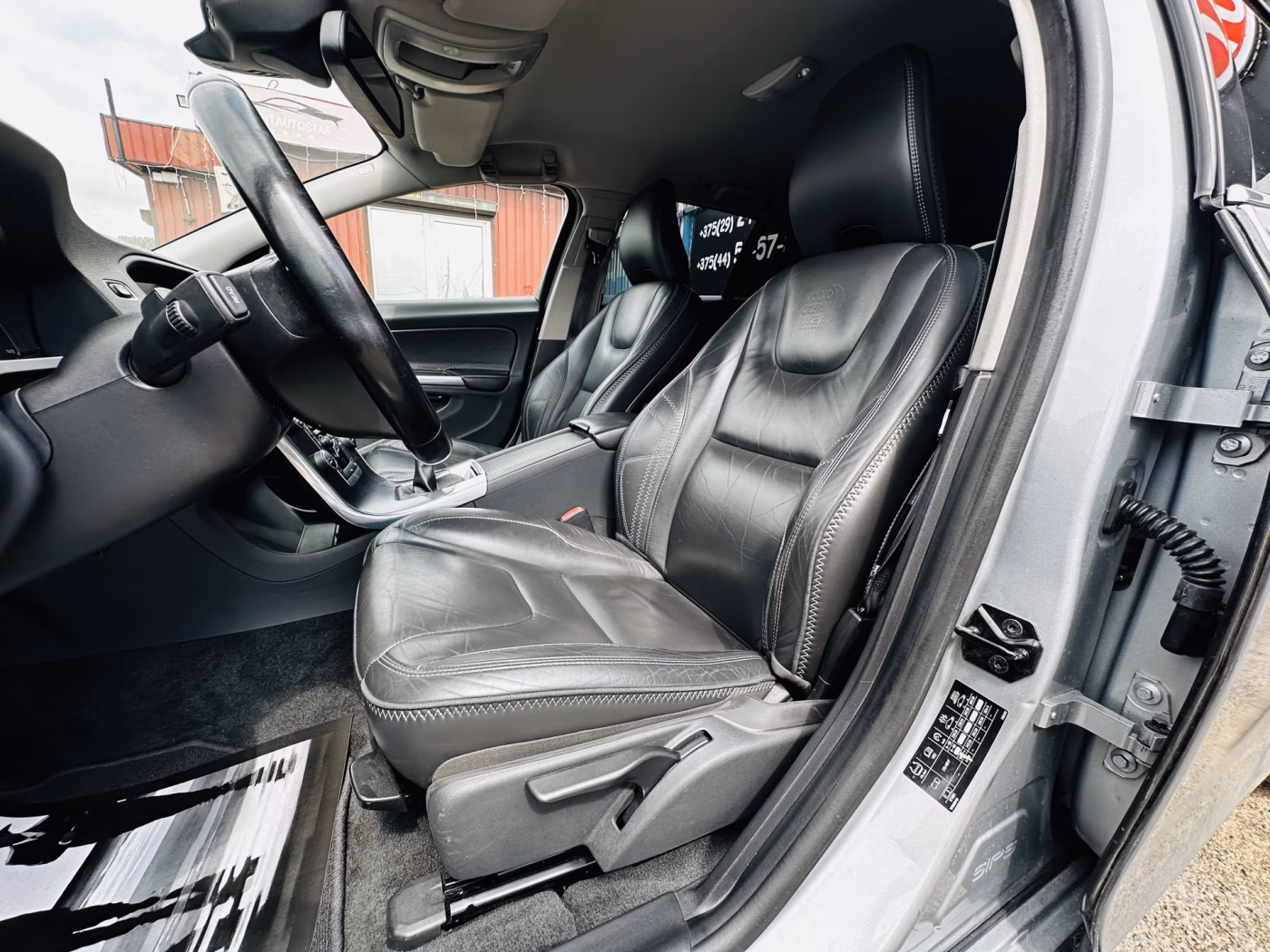 Volvo V60 фото 10