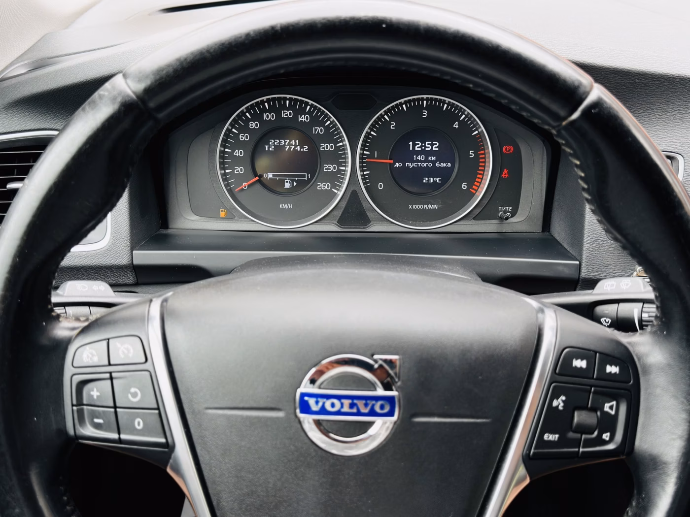 Volvo V60 фото 17