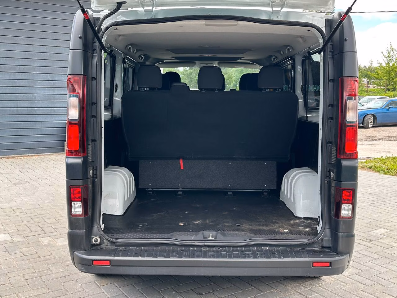 Renault Trafic фото 7