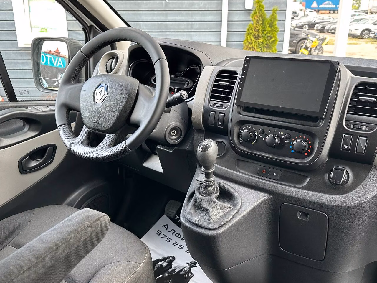 Renault Trafic фото 19