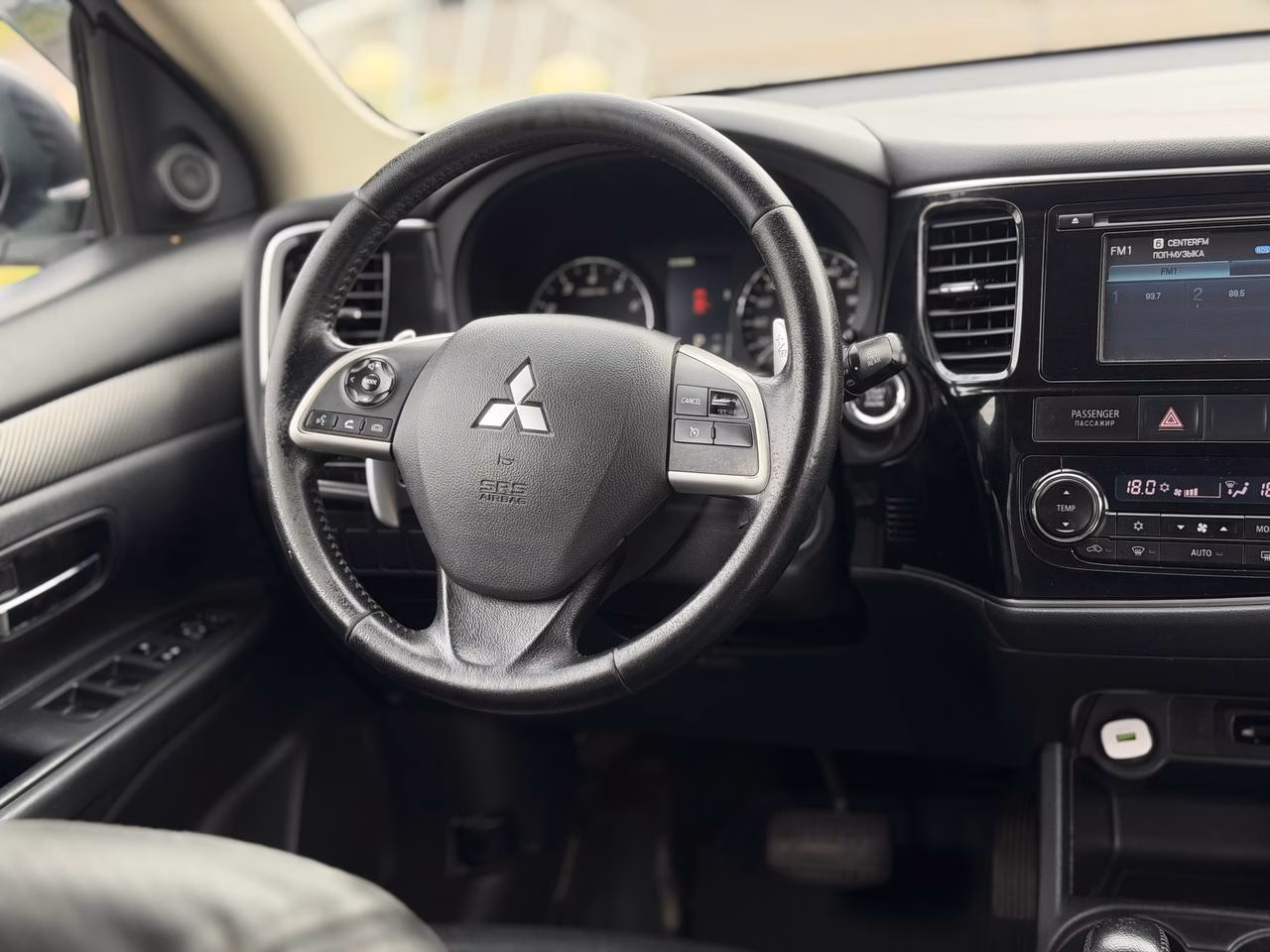 Mitsubishi Outlander фото 8