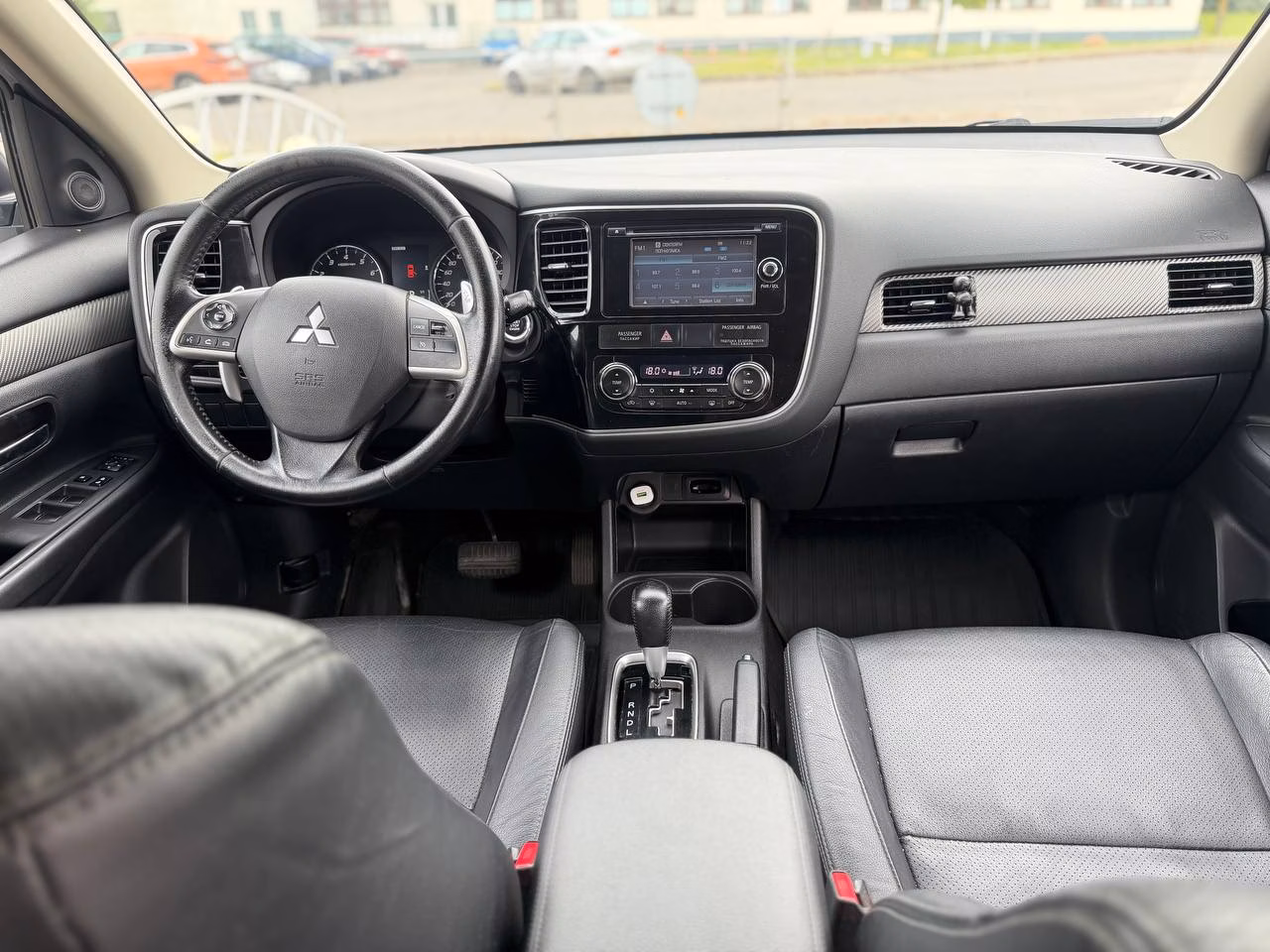 Mitsubishi Outlander фото 7