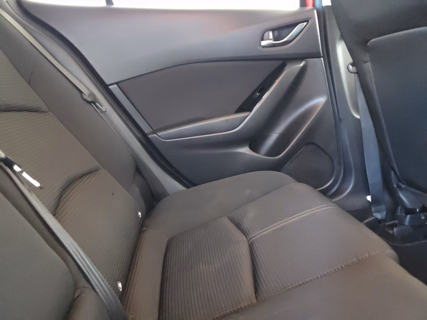 Mazda 3 фото 15