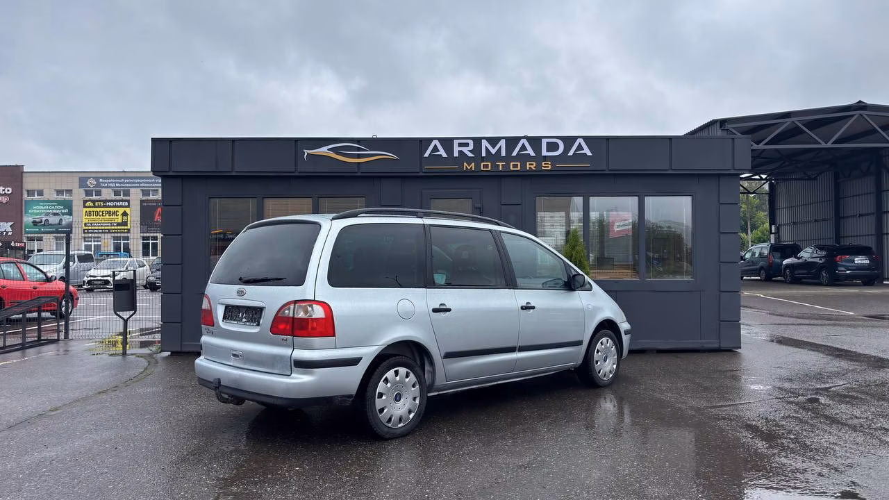 Ford Galaxy фото 5
