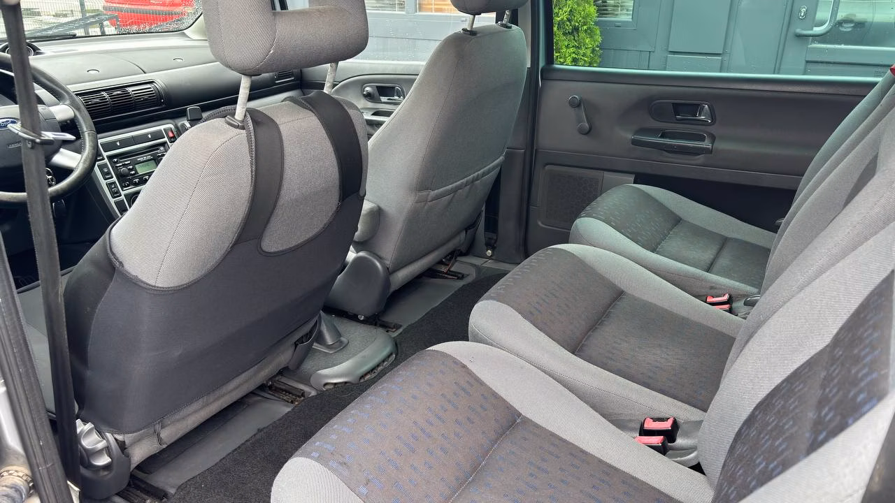 Ford Galaxy фото 9
