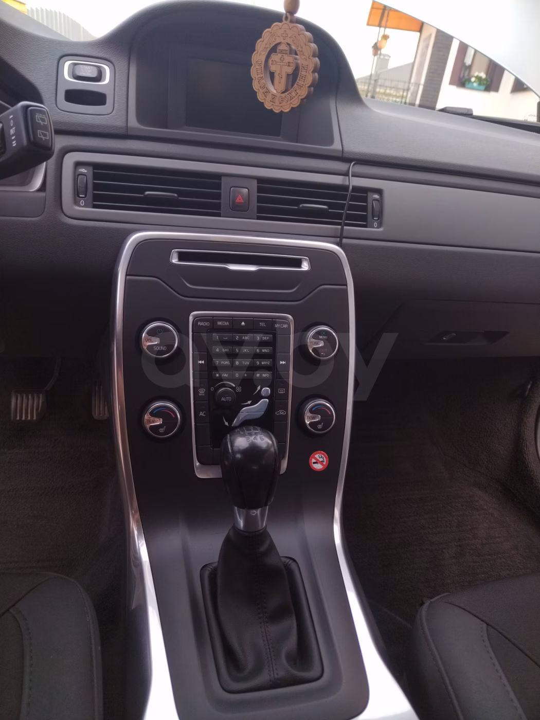 Volvo V70 фото 19