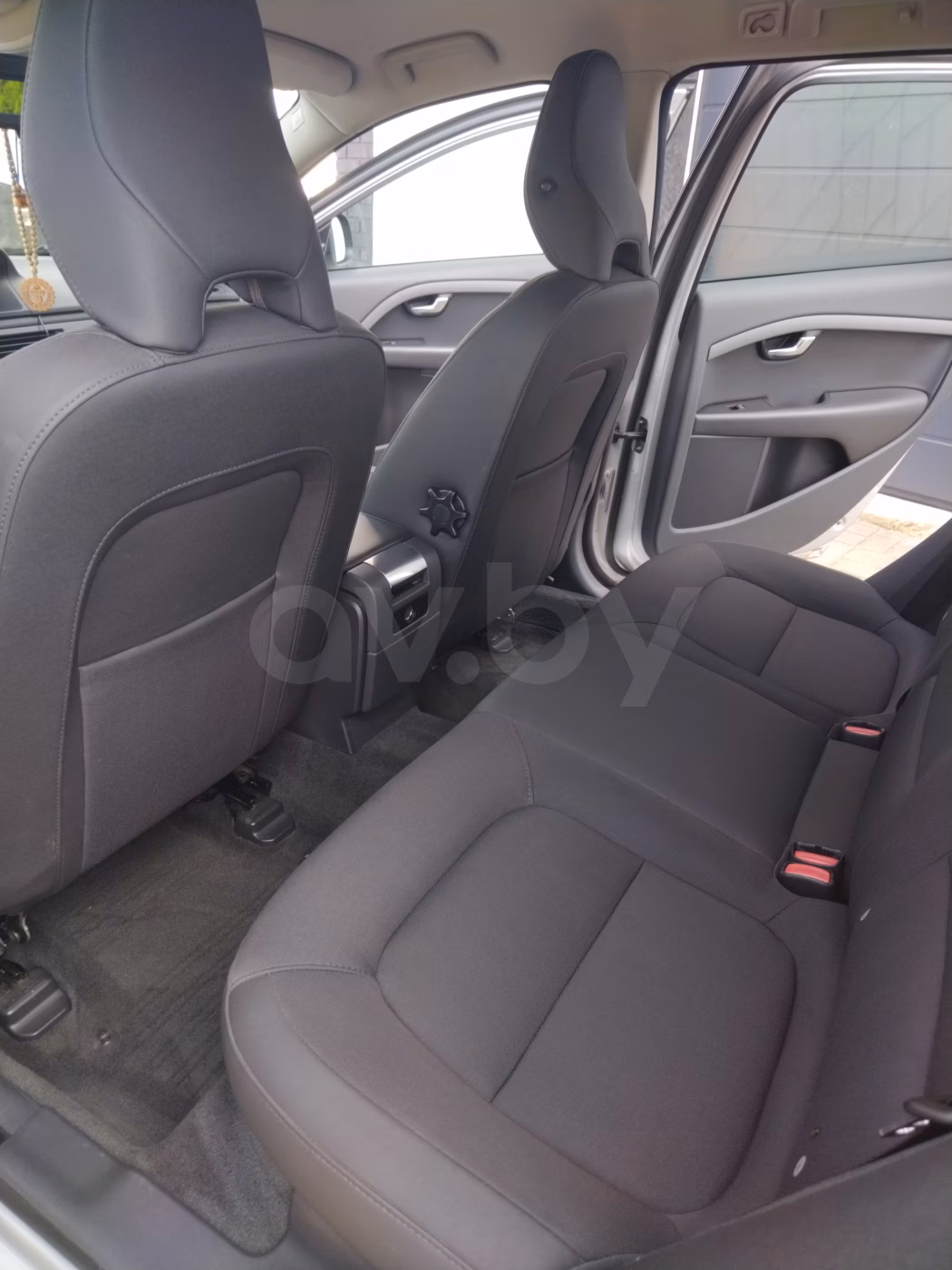 Volvo V70 фото 17