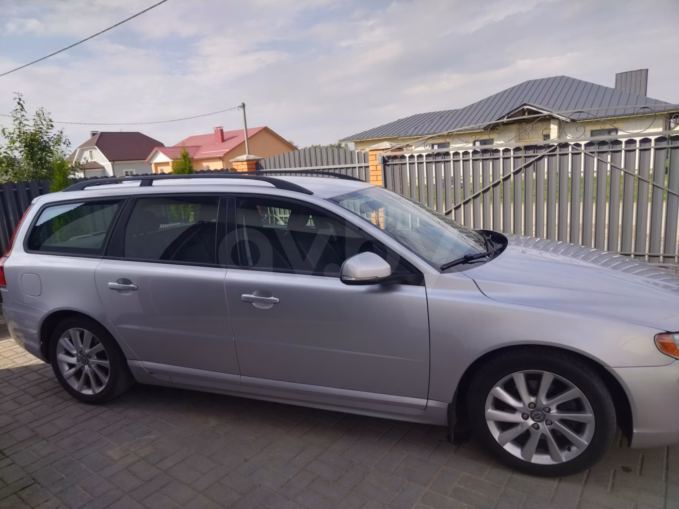 Volvo V70 фото 8