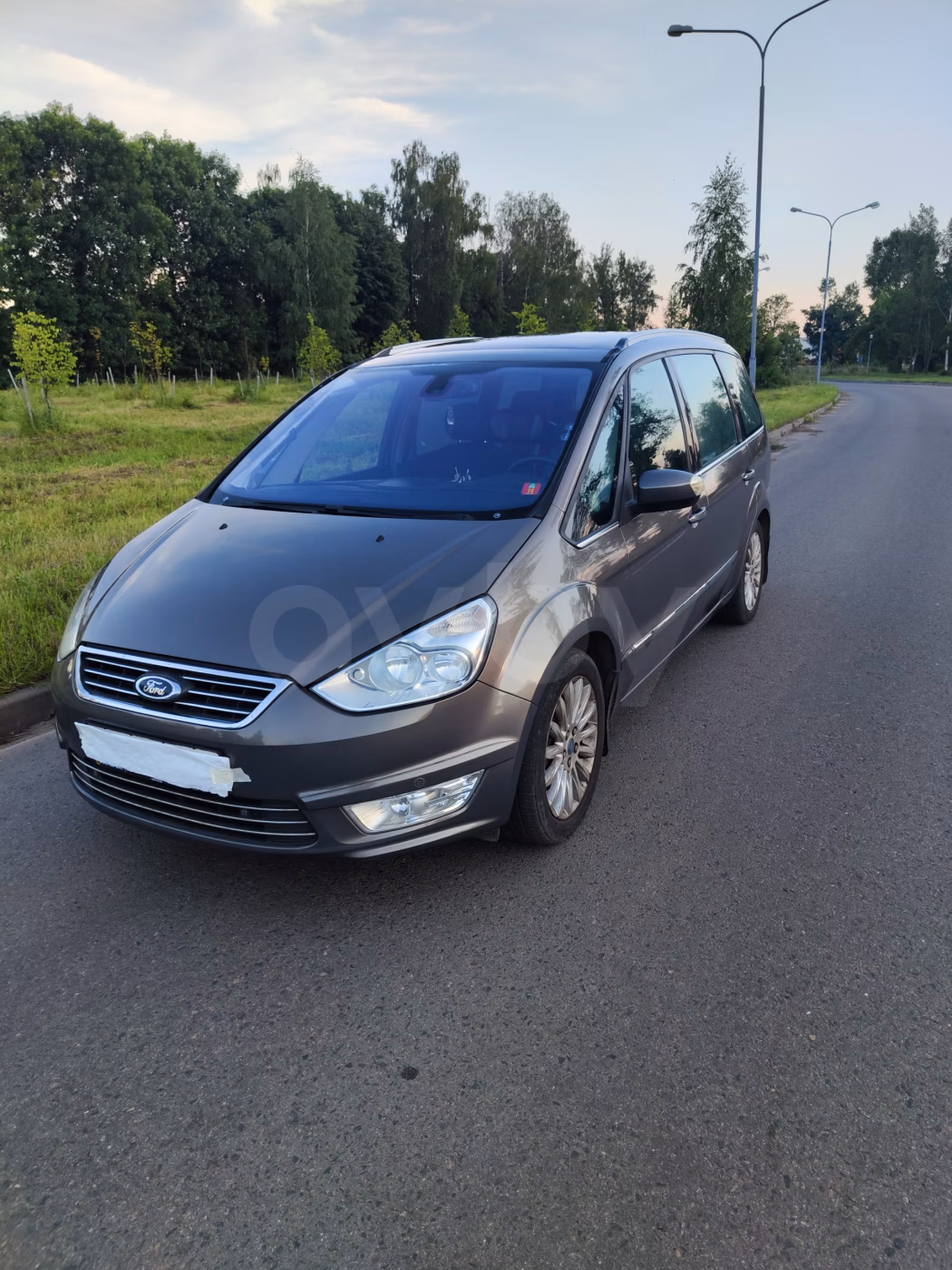 Ford Galaxy фото 7
