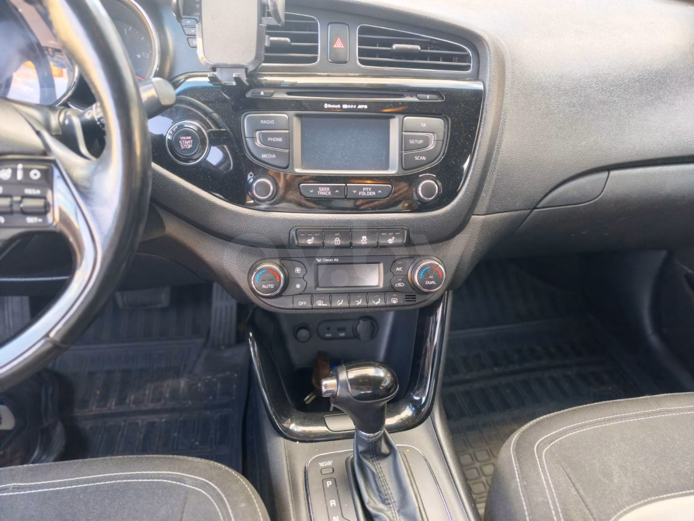 Kia Cee'd фото 8