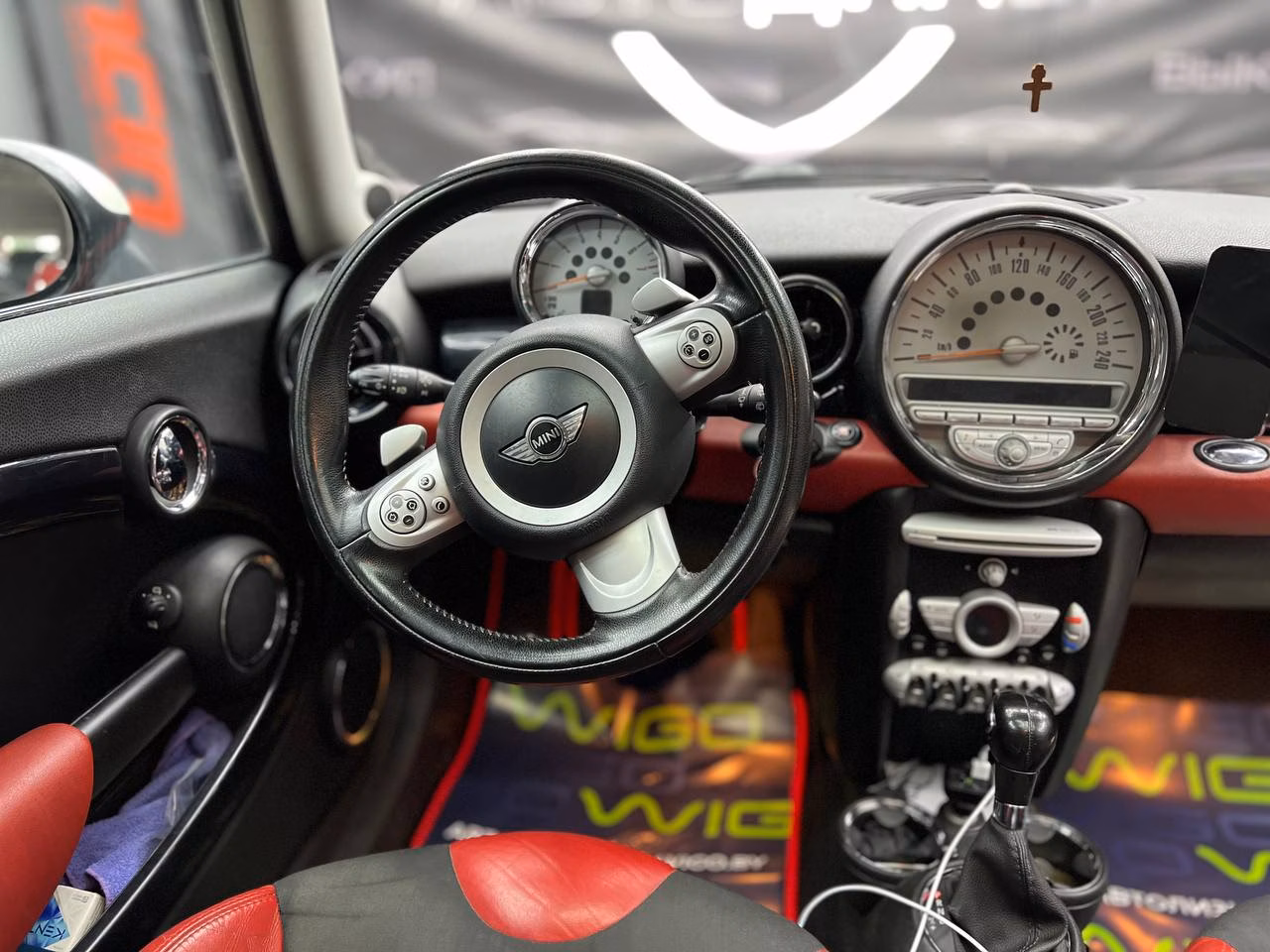 MINI Hatch фото 12