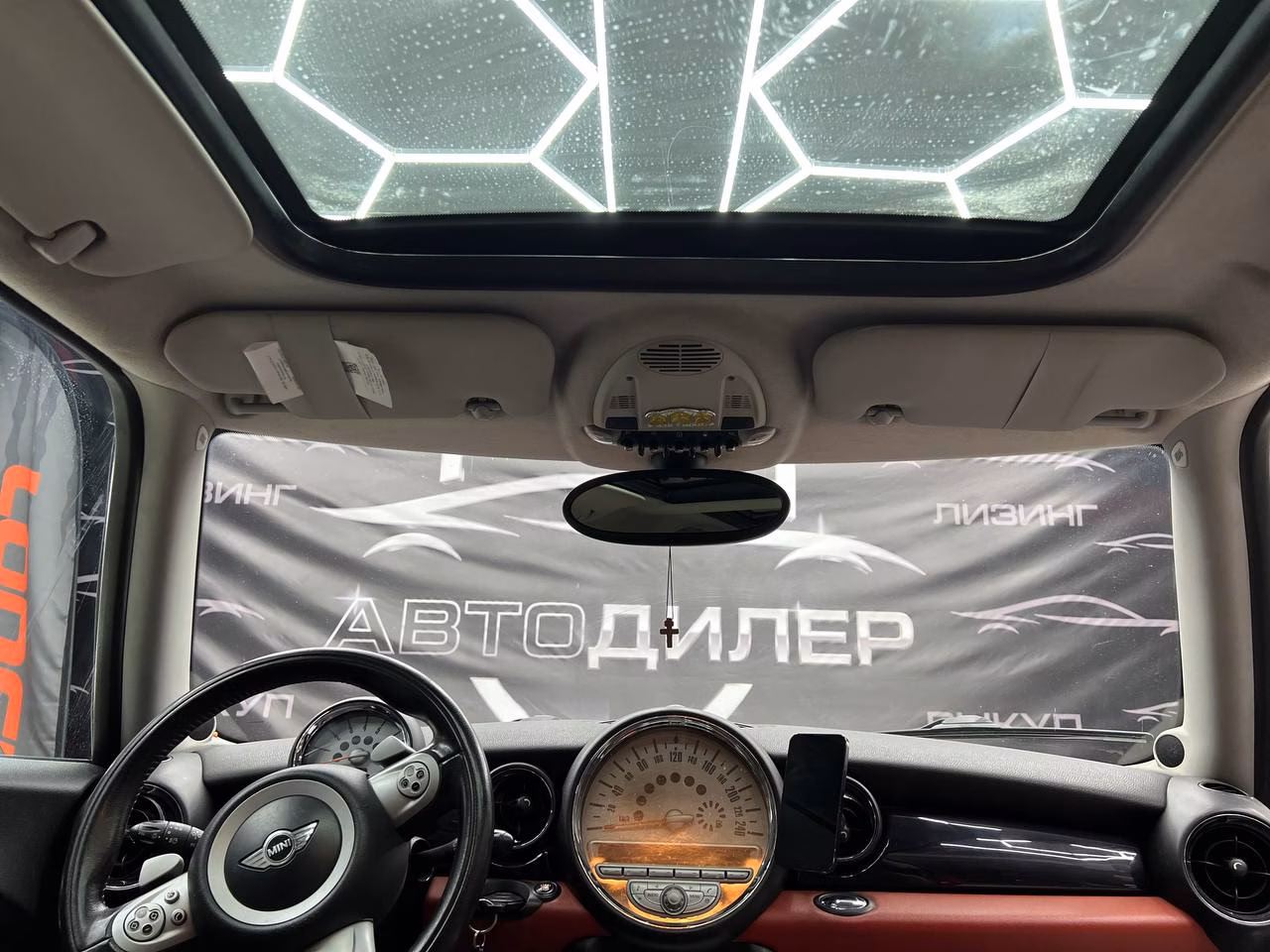MINI Hatch фото 11