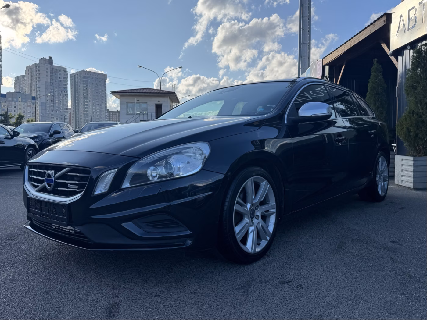 Volvo V60 фото 3