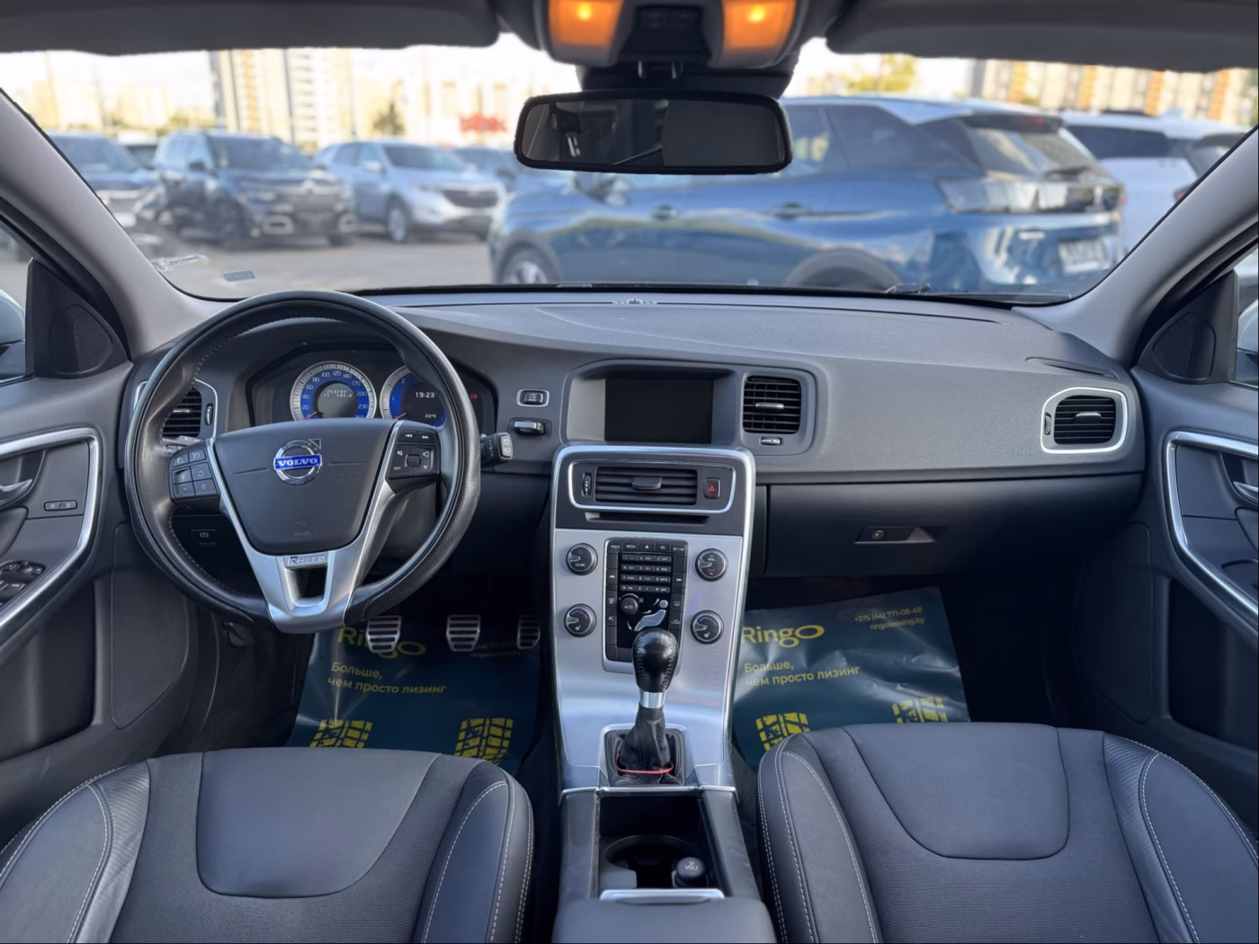 Volvo V60 фото 23