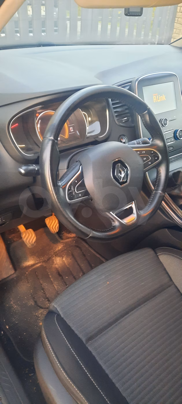 Renault Scenic фото 6