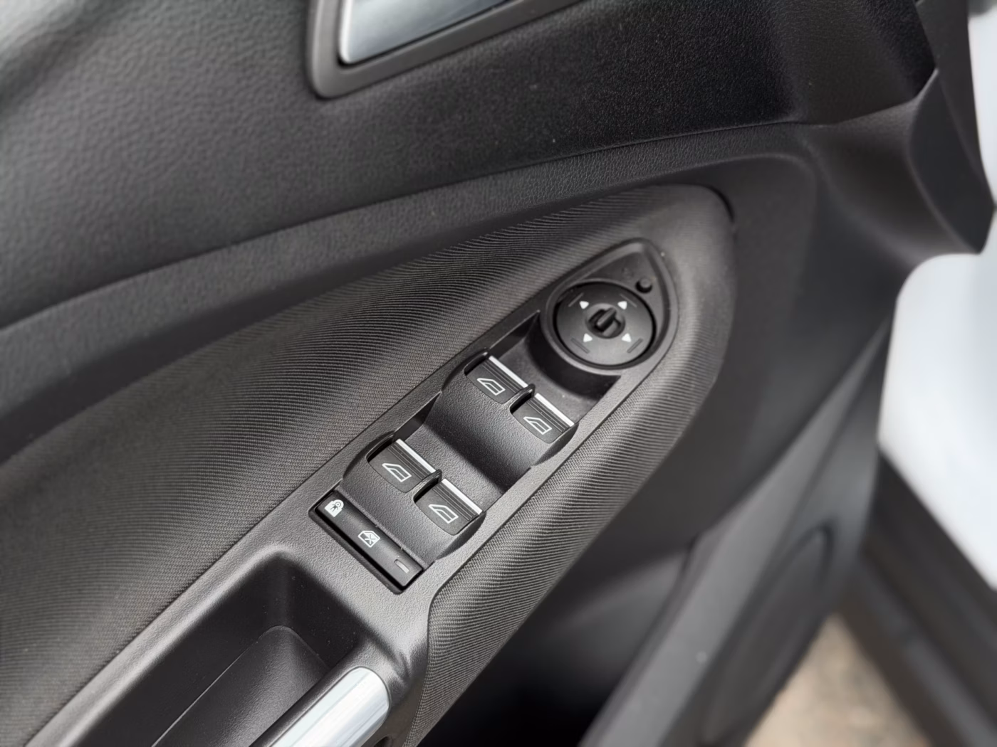 Ford Grand C-Max фото 18