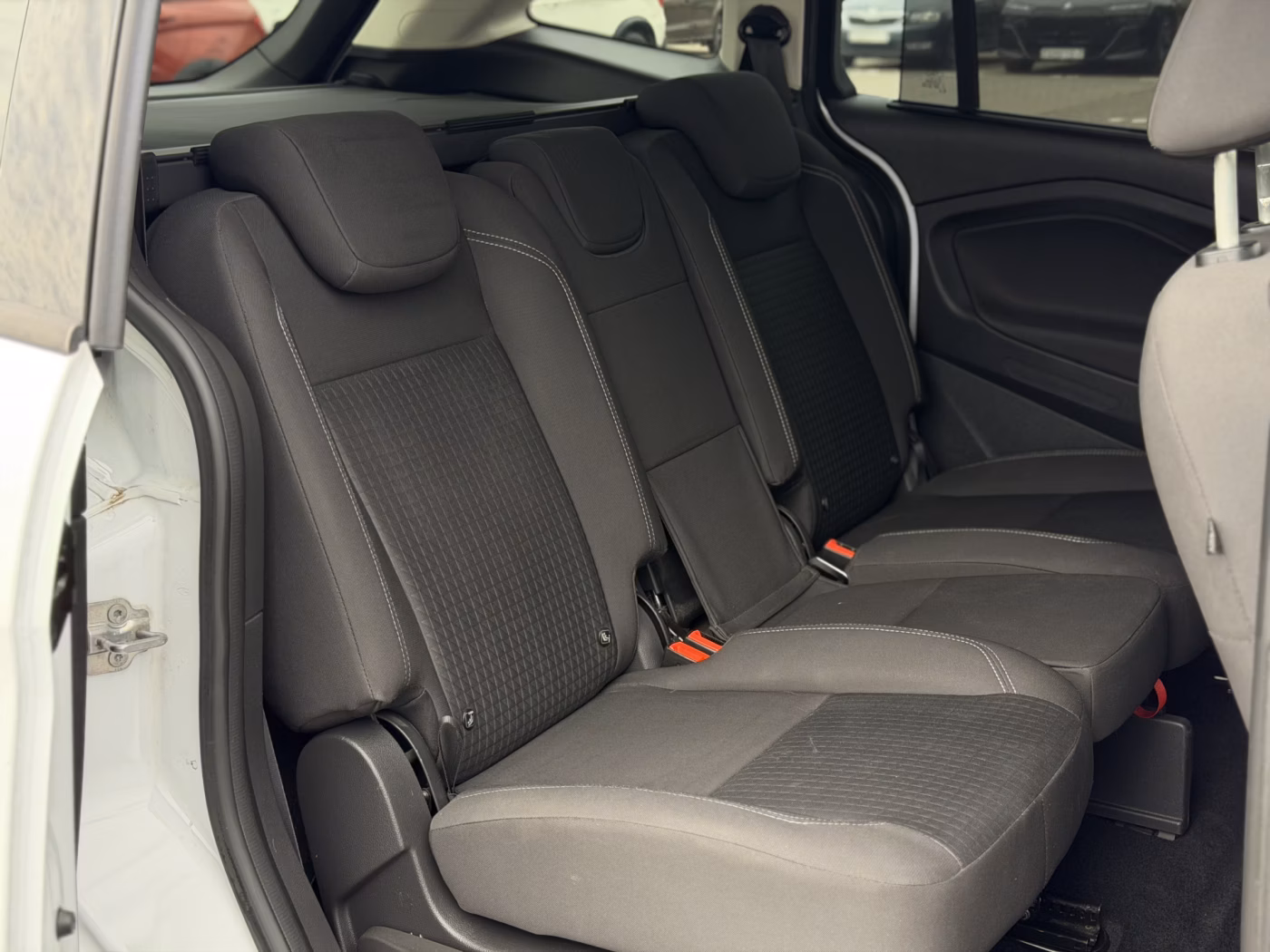 Ford Grand C-Max фото 11
