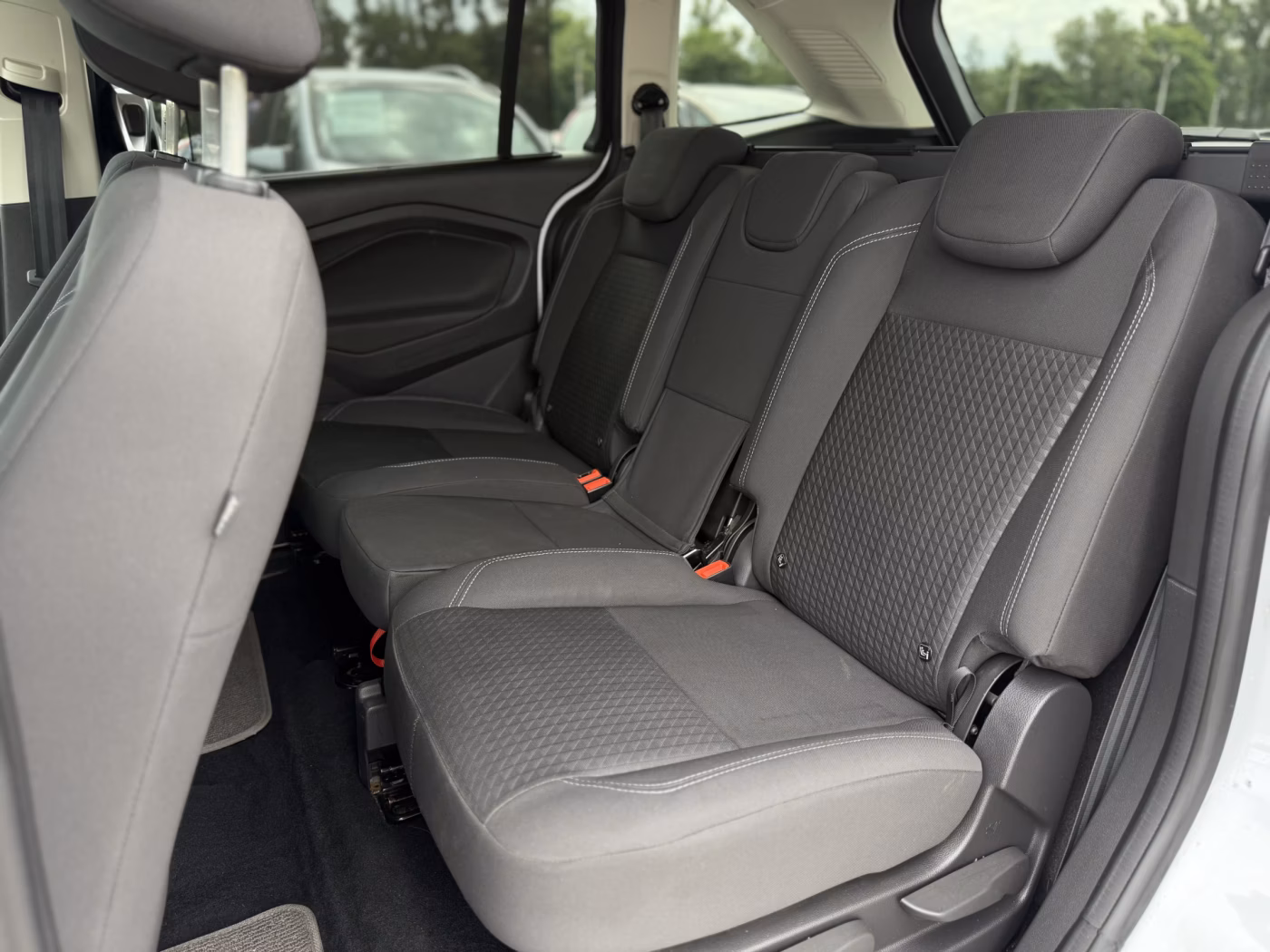 Ford Grand C-Max фото 15