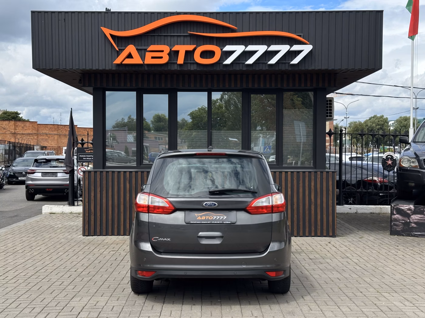 Ford Grand C-Max фото 3