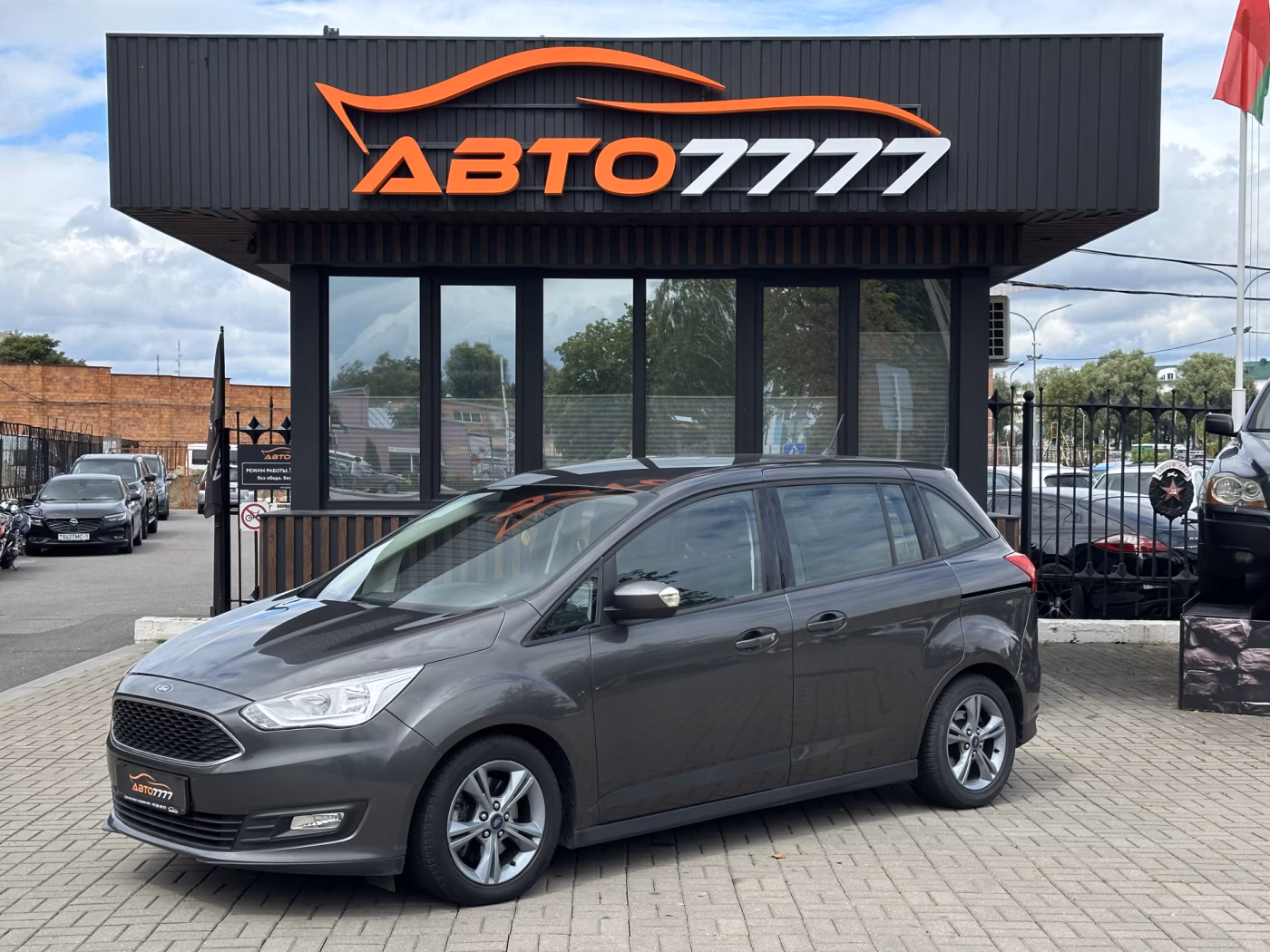 Ford Grand C-Max фото 5