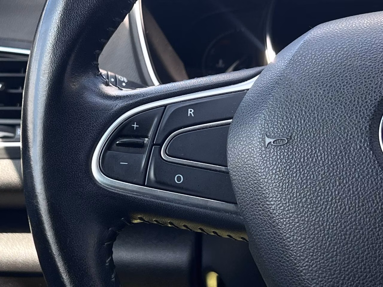 Renault Megane фото 15