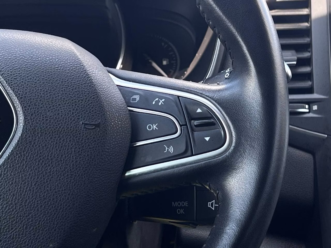 Renault Megane фото 16