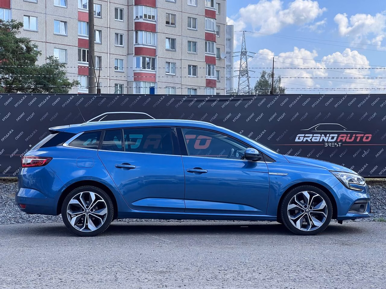 Renault Megane фото 6