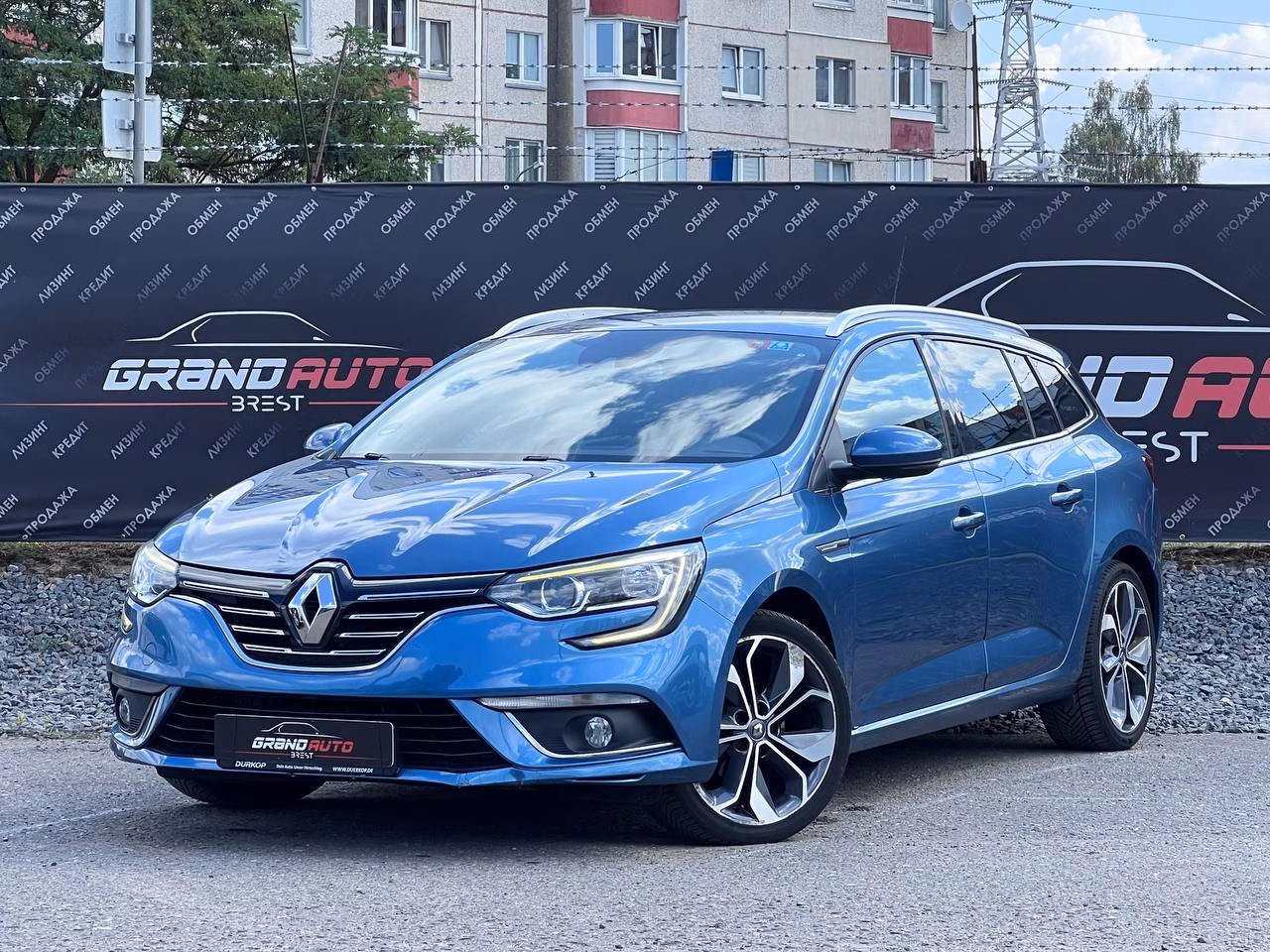 Renault Megane фото 2