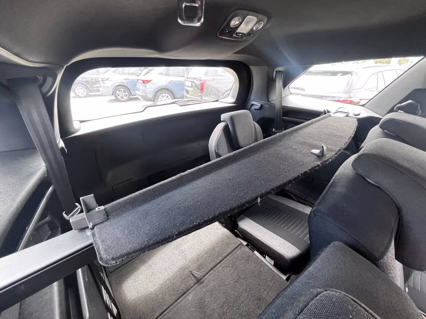 Peugeot 5008 фото 10