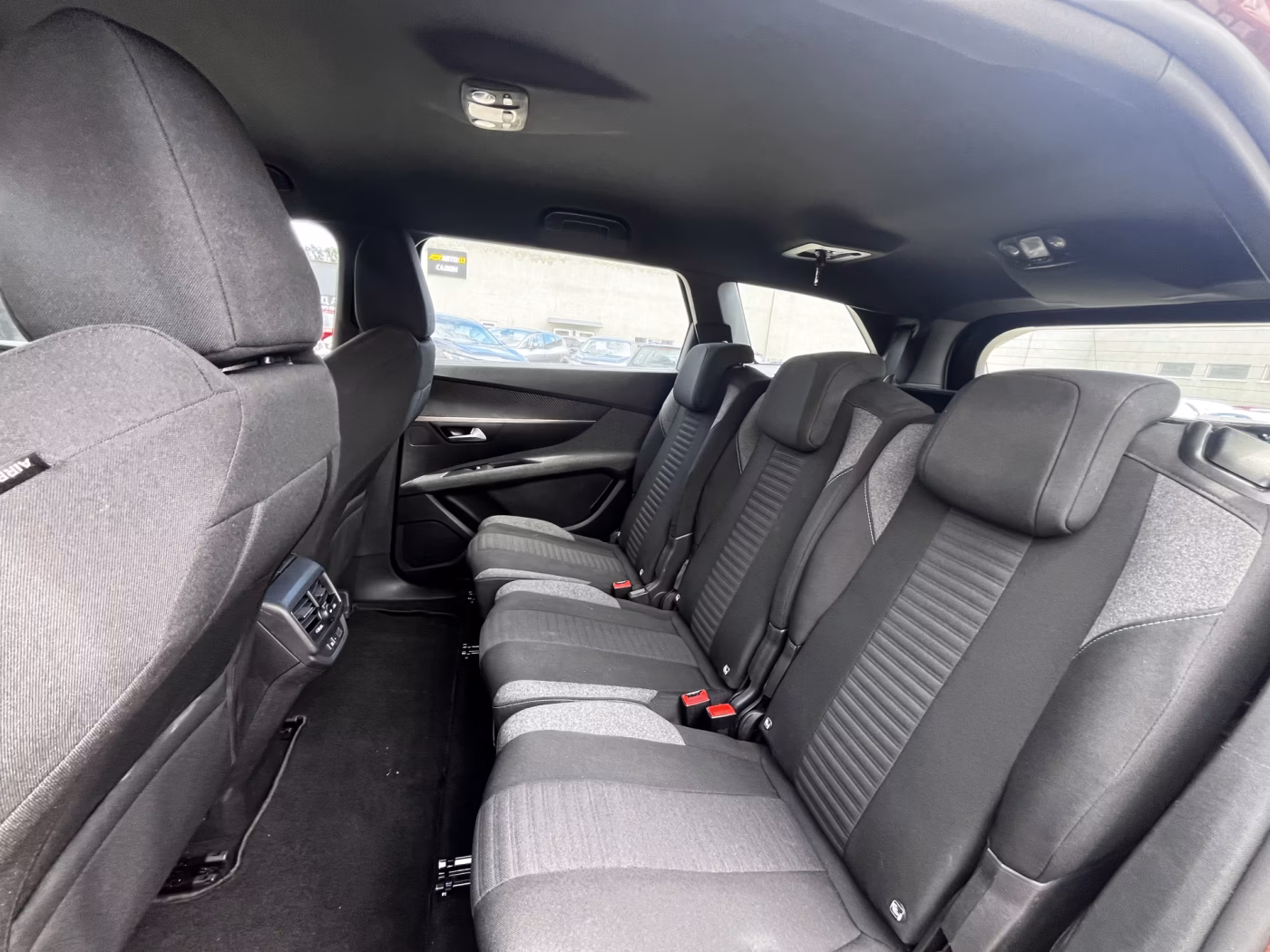 Peugeot 5008 фото 20