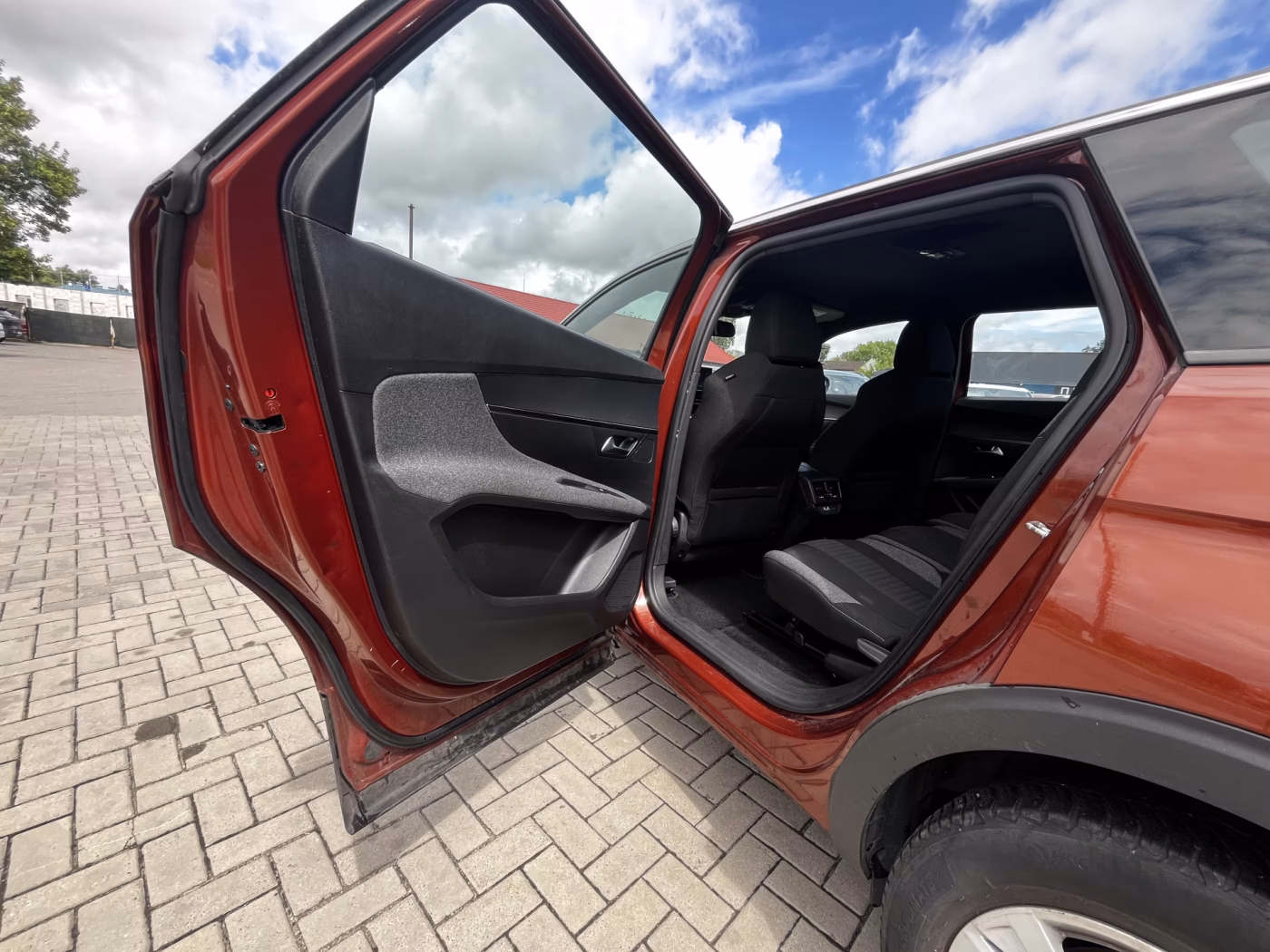 Peugeot 5008 фото 21