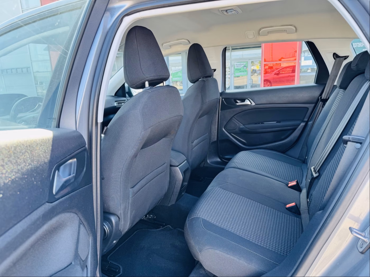 Peugeot 308 фото 6
