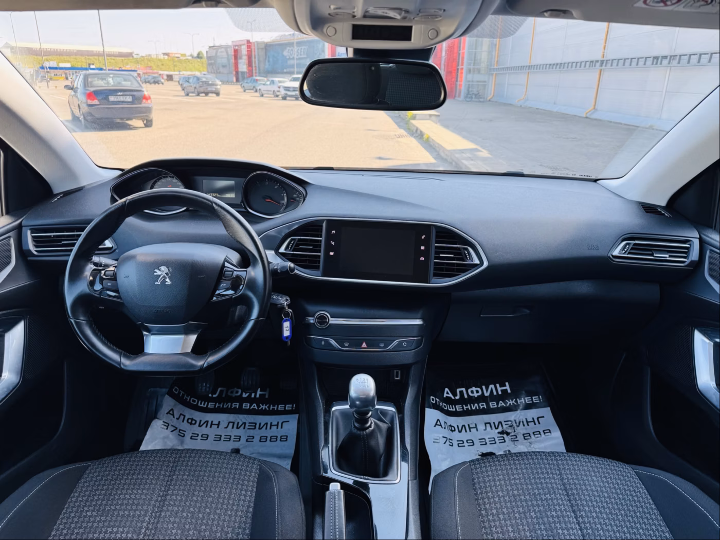 Peugeot 308 фото 9