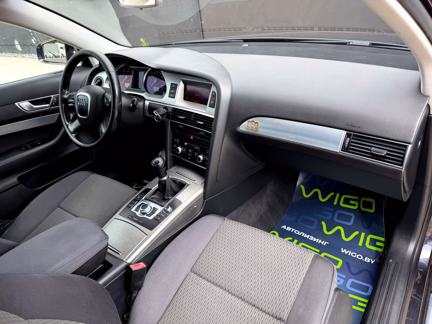 Audi A6 фото 15