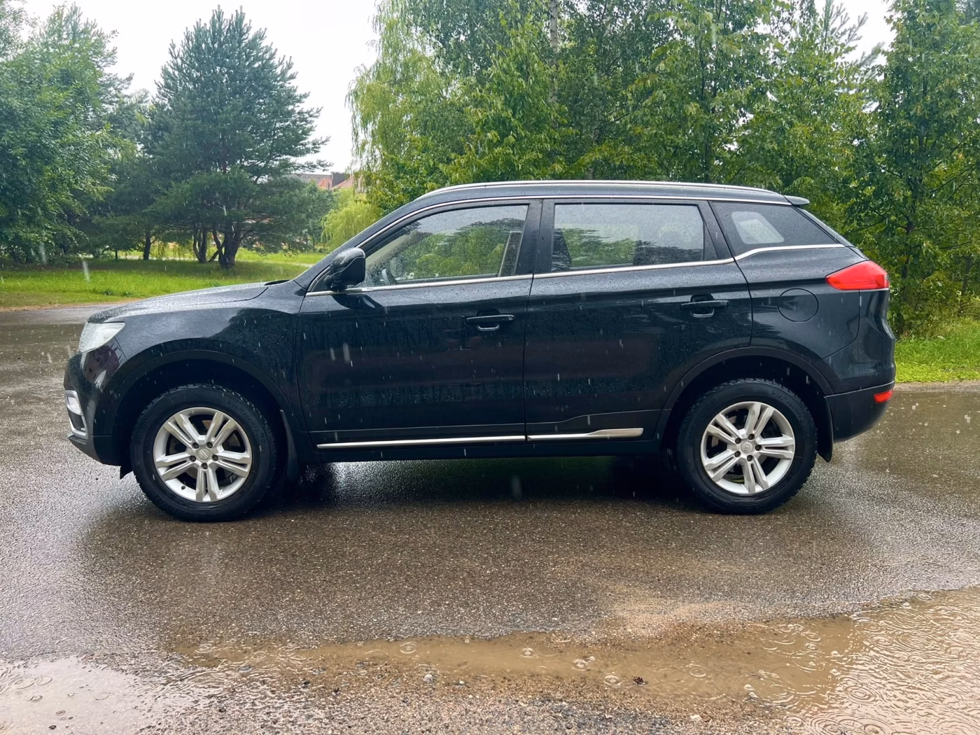 Geely Atlas фото 2