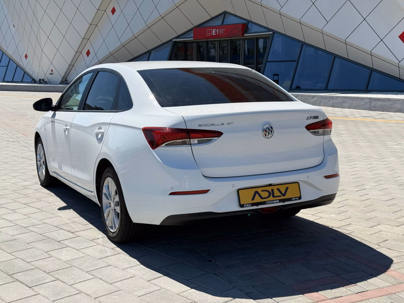 Buick Excelle фото 4