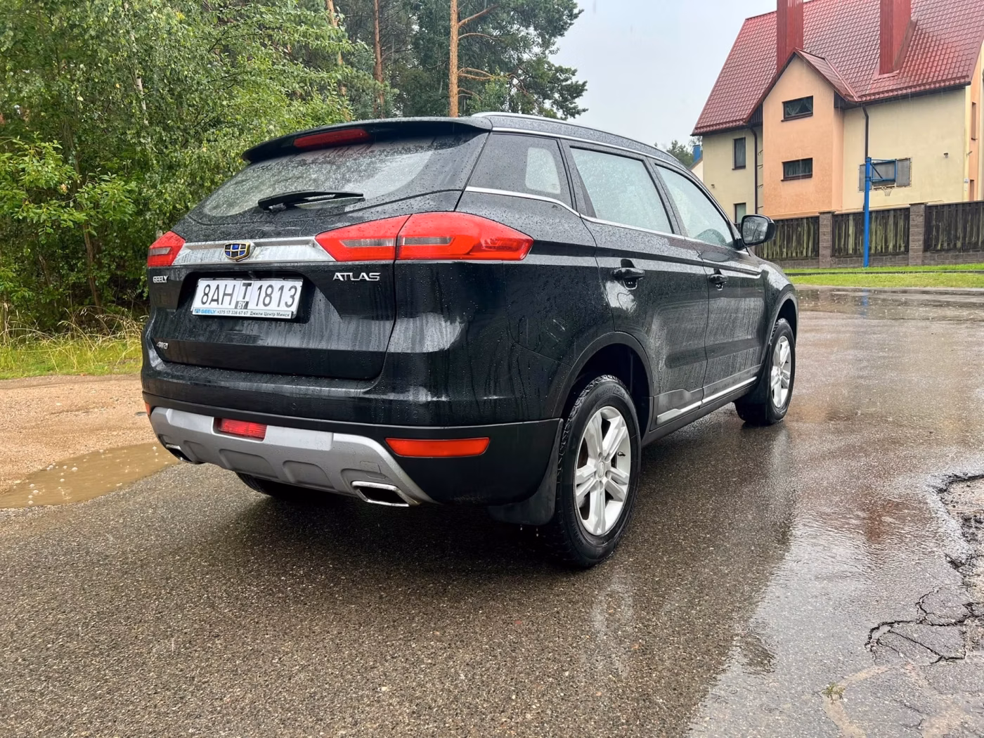 Geely Atlas фото 5